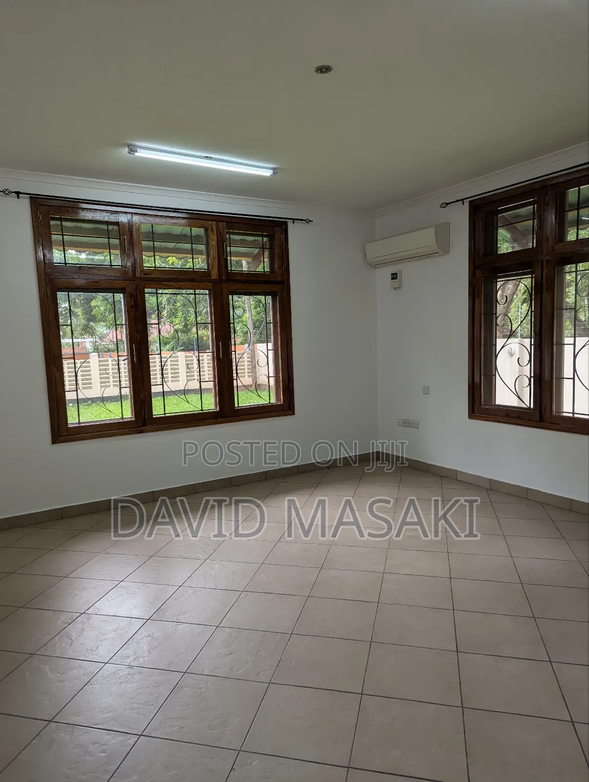5bdrm House in The Place, Oyster Bay for rent