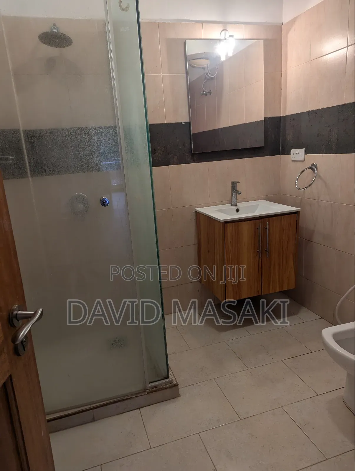 Furnished 3bdrm Apartment in Apartments, Oyster Bay for rent