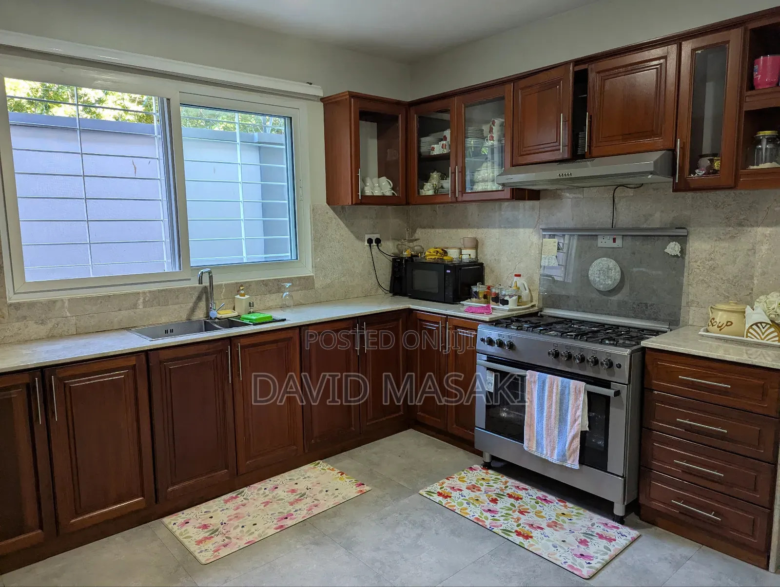 Furnished 5bdrm Villa in Villaz, Oyster Bay for rent