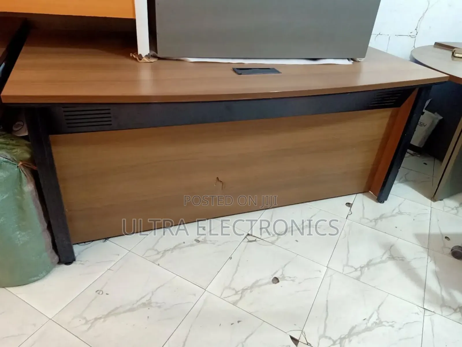 Large Rectangular Wooden Office Table With Vanished Surfaces
