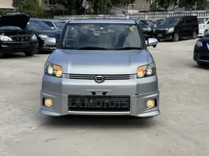 Toyota Corolla Rumion Hatchback 1.8 FWD 2009 Silver