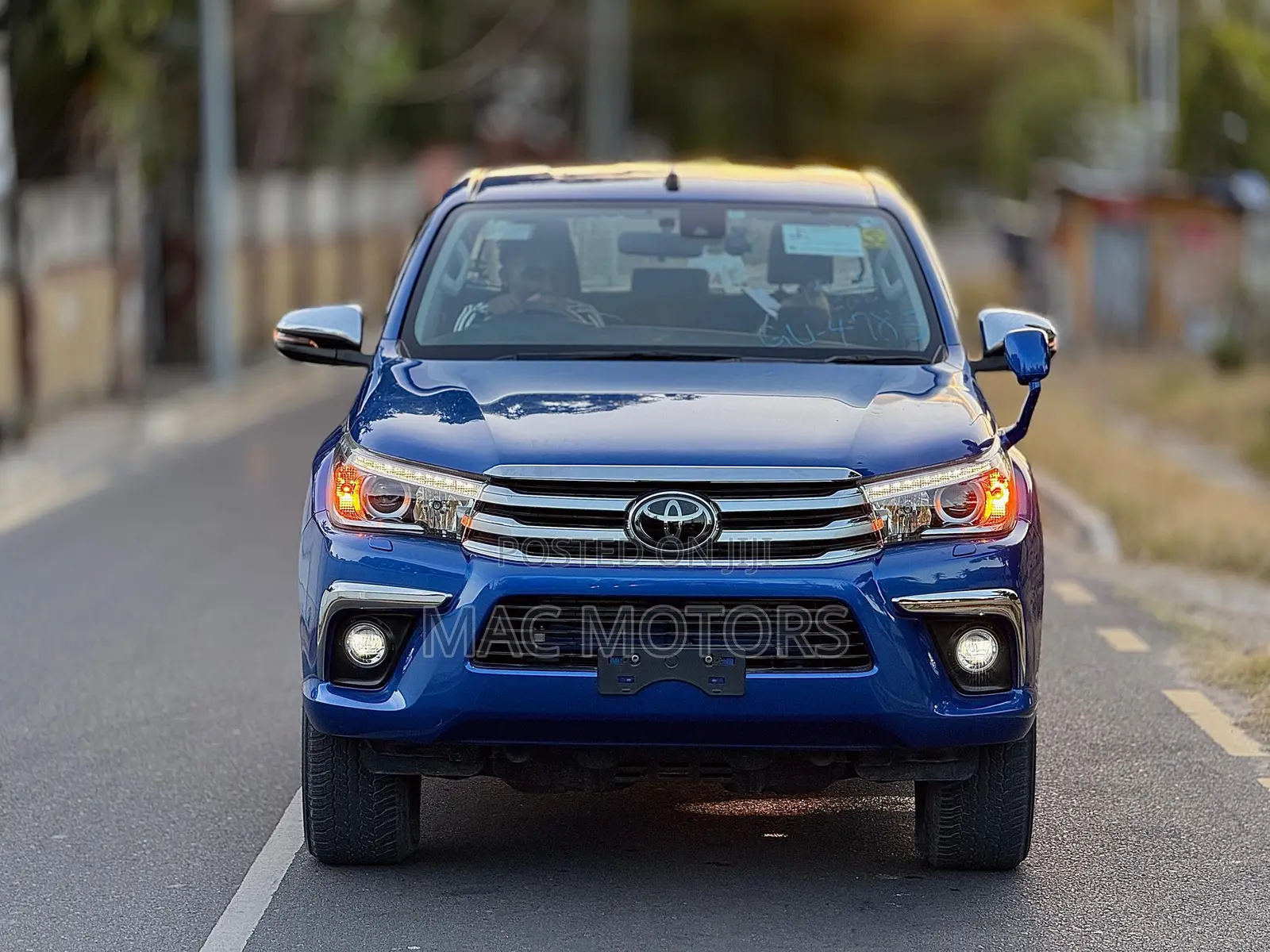 Toyota Hilux Revo Double Cab Deisel 2.4 AWD 2018 Blue