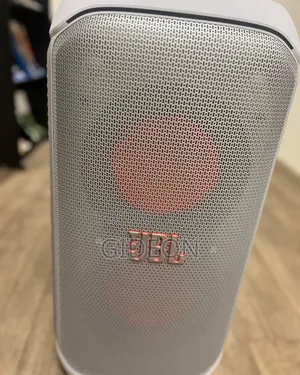 JBL Part Box Stage 320