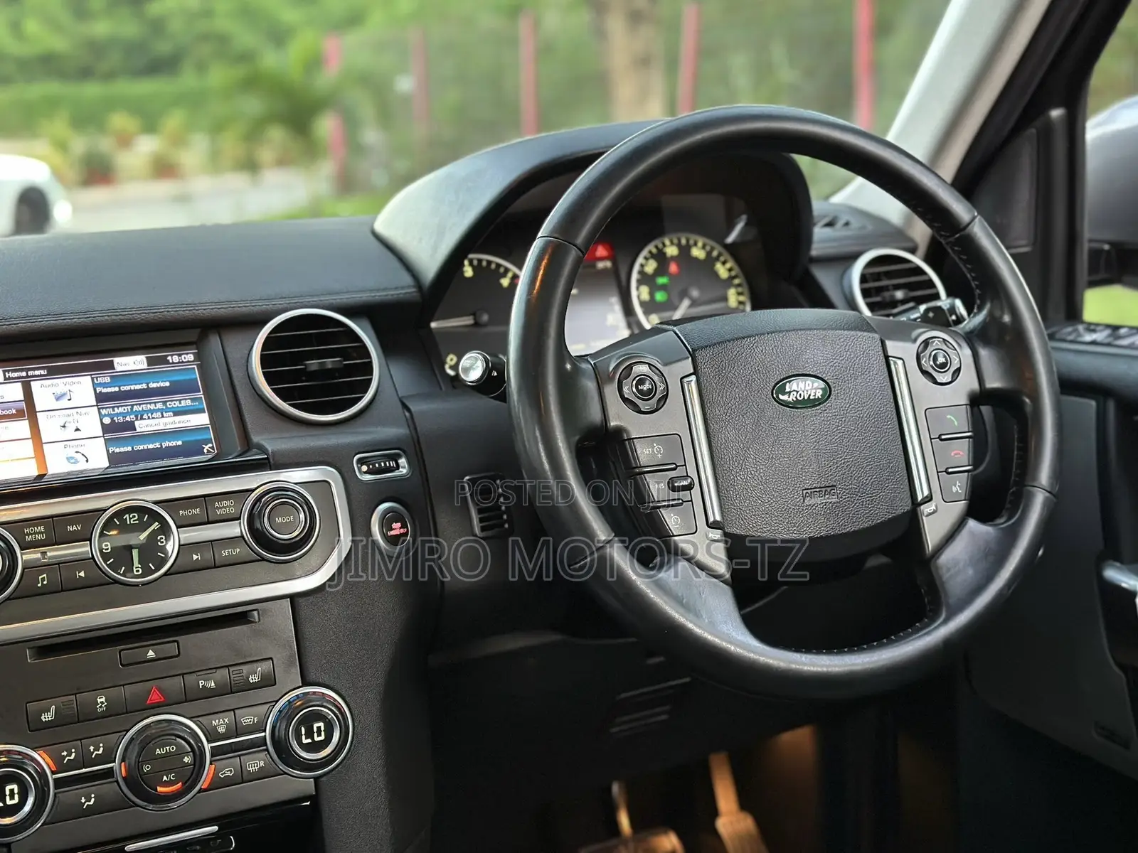 Land Rover Discovery 2013 Gray