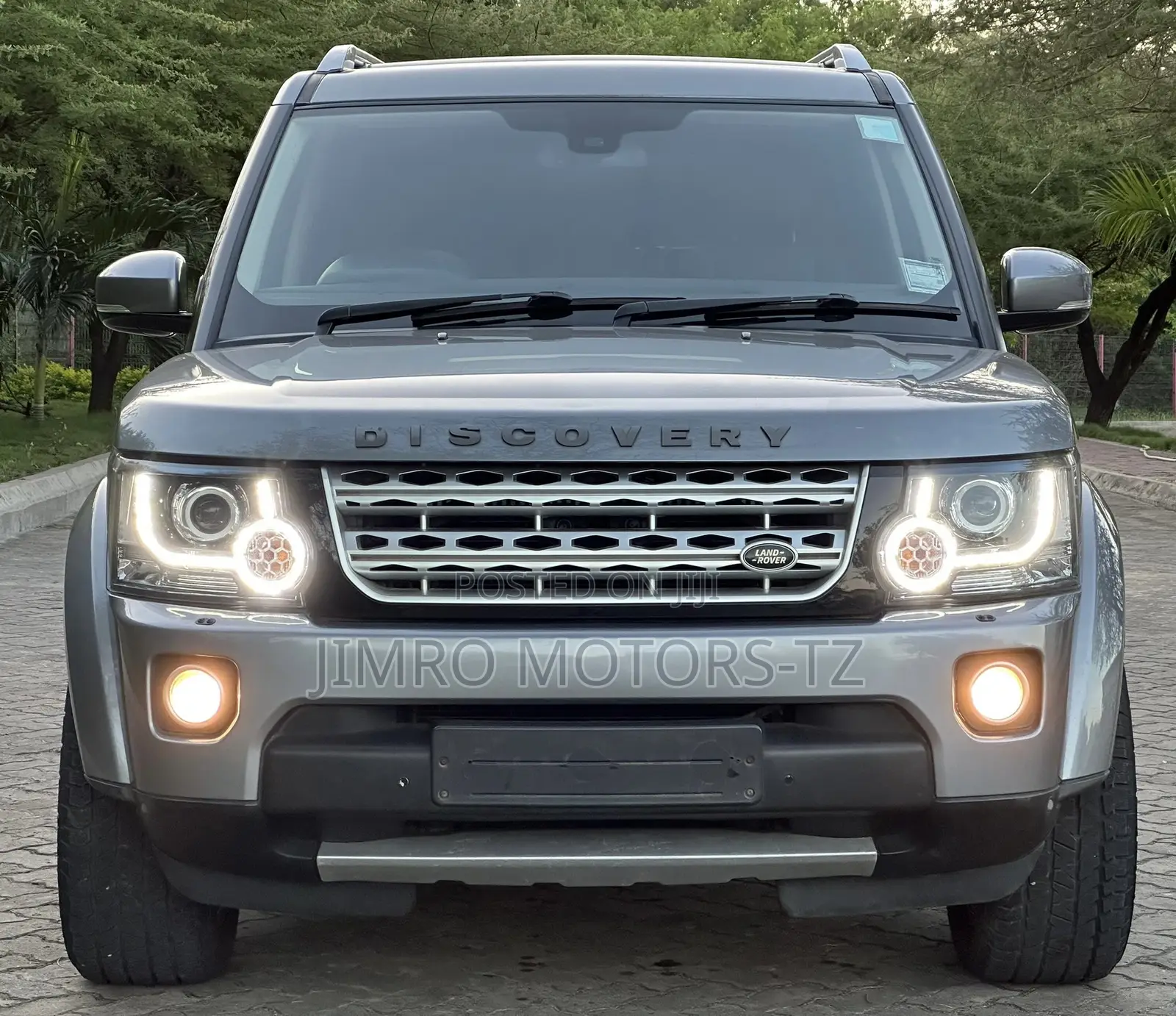 Land Rover Discovery 2013 Gray