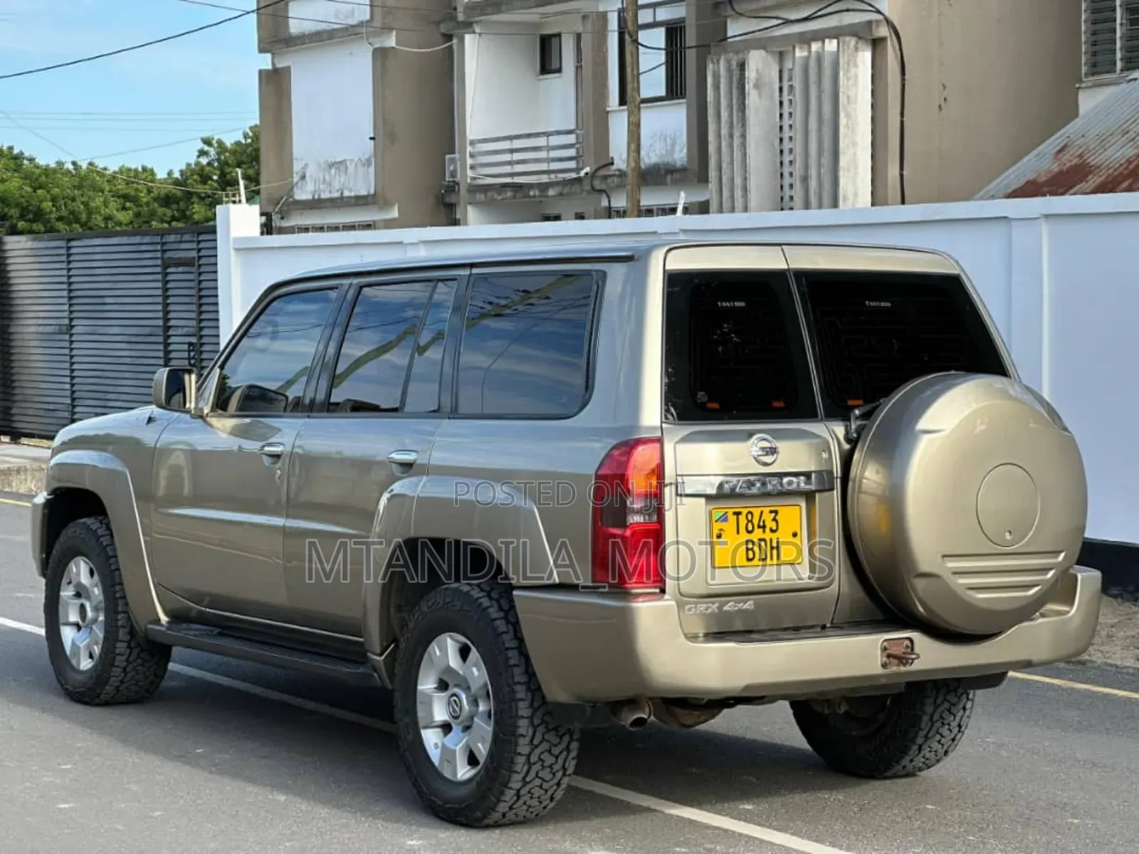 Nissan Patrol 4.8 GRX Tiptronic 2009 Gold