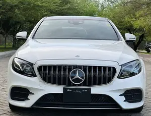 Mercedes-Benz E200 2017 White