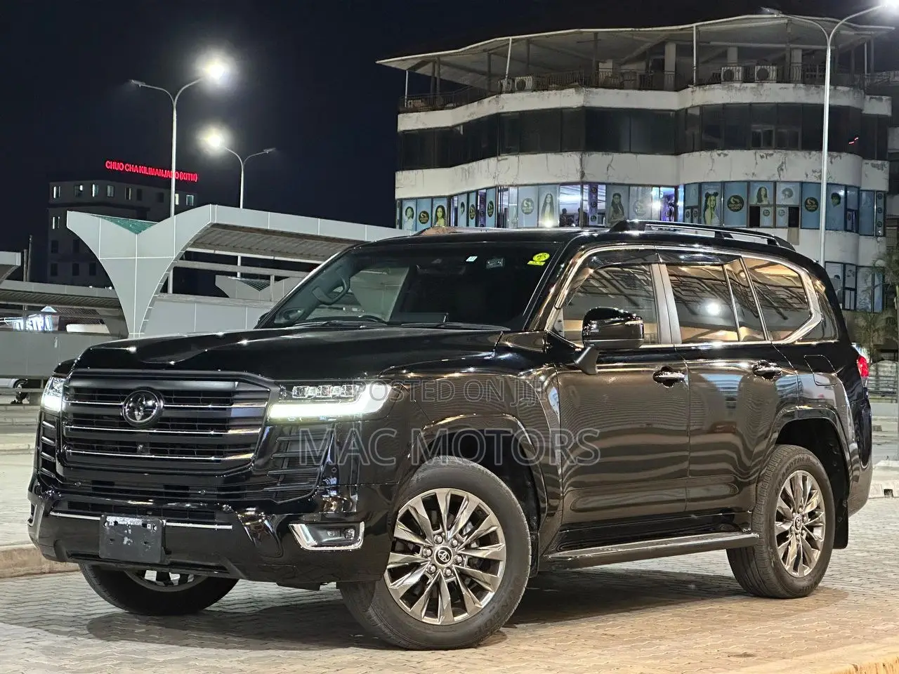 Toyota Land Cruiser 3.3 Diesel 4WD 2022 Black