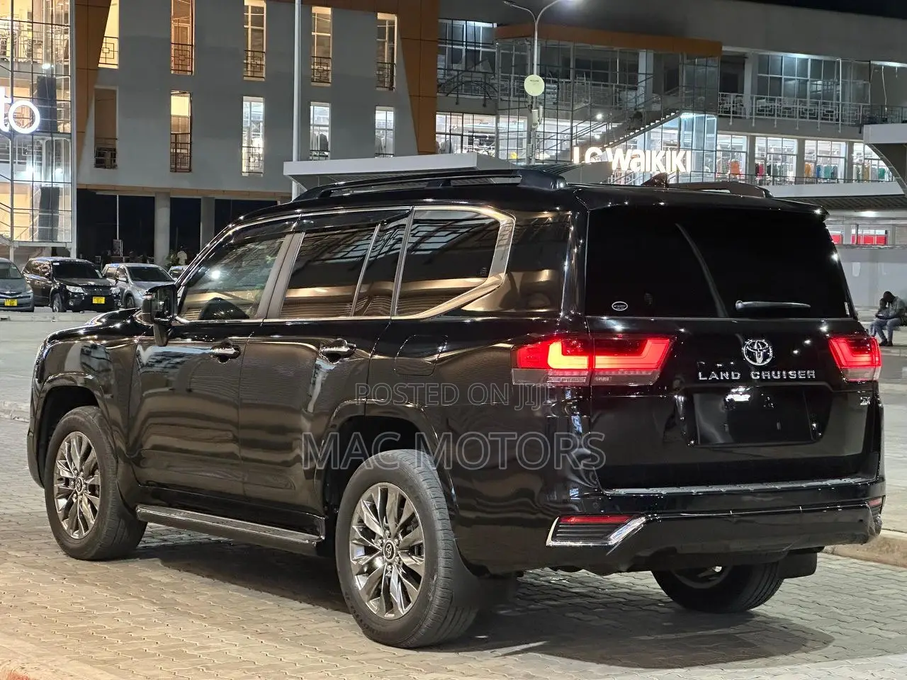 Toyota Land Cruiser 3.3 Diesel 4WD 2022 Black