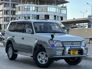 Toyota Land Cruiser Prado 1999 White