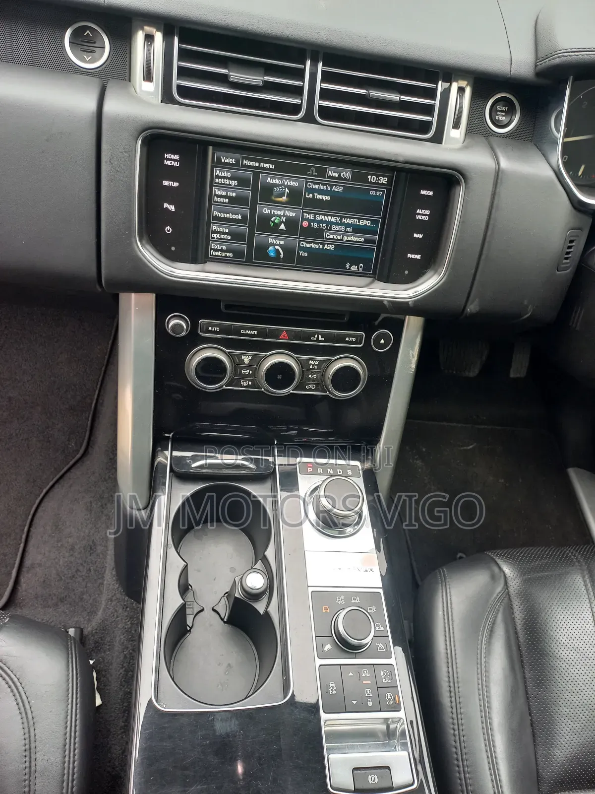 Land Rover Range Rover Vogue 2015 Black
