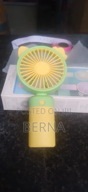 Hand Fan (Kifeni )