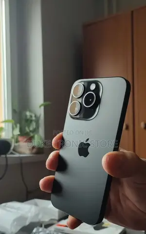 New Apple iPhone 15 Pro 128 GB Black