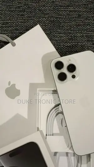 New Apple iPhone 16 Pro Max 256 GB Silver