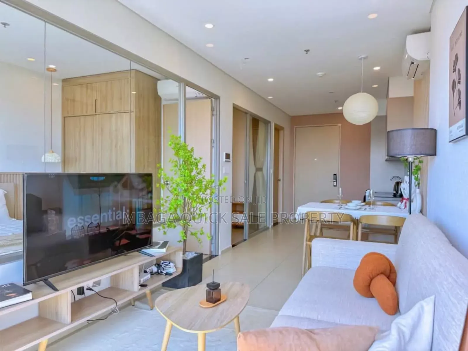 6 Bedroom House With Swimming Pool for Rent at Oyster Bay