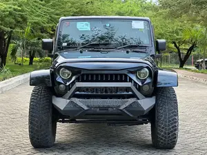 Jeep Wrangler Unlimited Sahara 4dr SUV 4WD (3.6L 6cyl 6M) 2014 Black