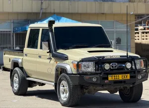 Toyota Land Cruiser 2019 Beige