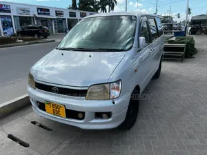 Toyota TownAce Noah 1999 Silver