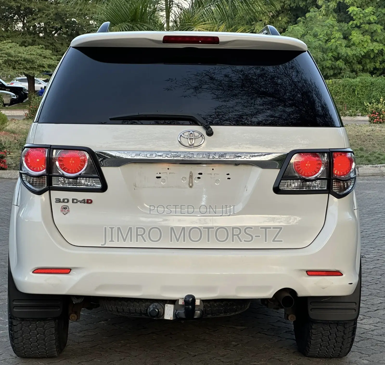Toyota Fortuner 2013 White