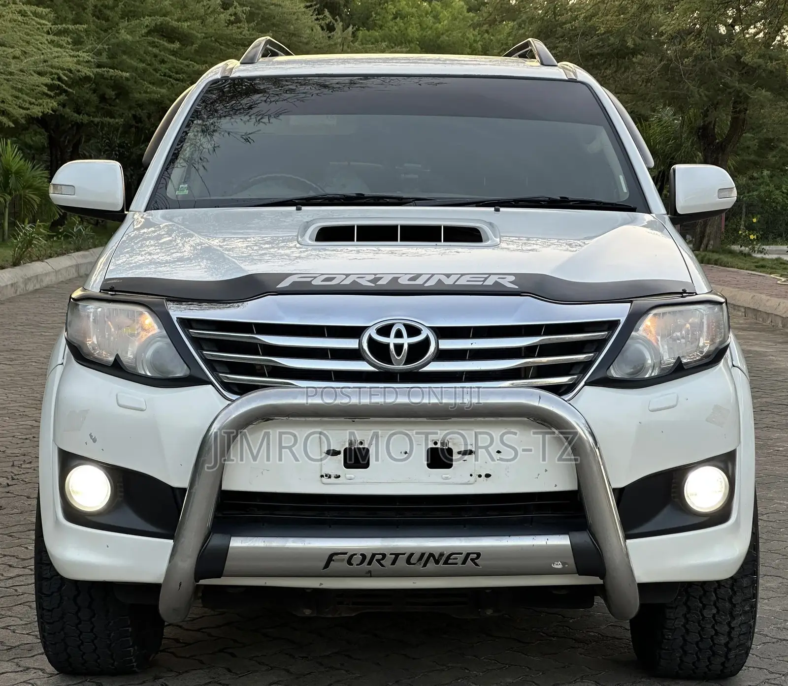Toyota Fortuner 2013 White