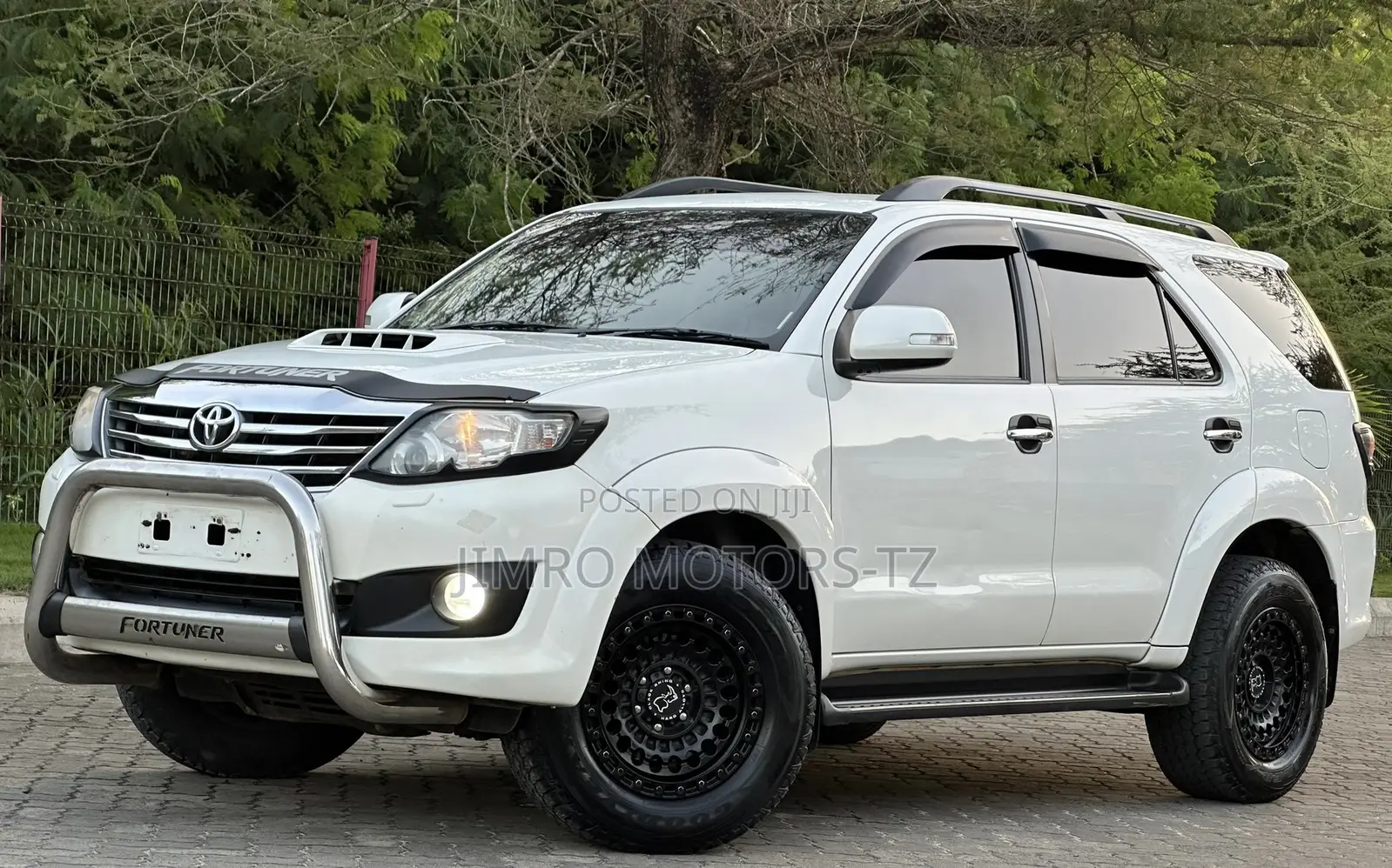 Toyota Fortuner 2013 White