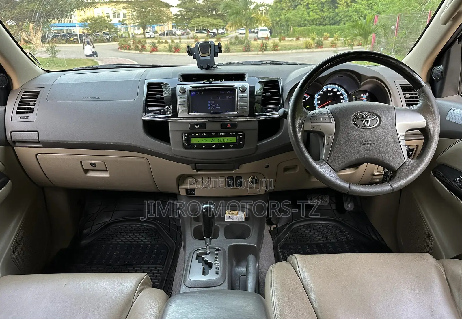 Toyota Fortuner 2013 White