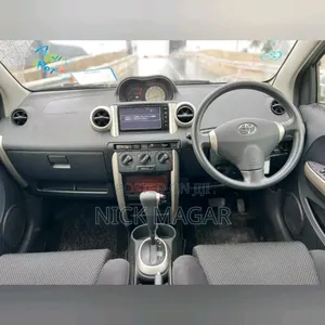 Toyota IST 2005 Silver