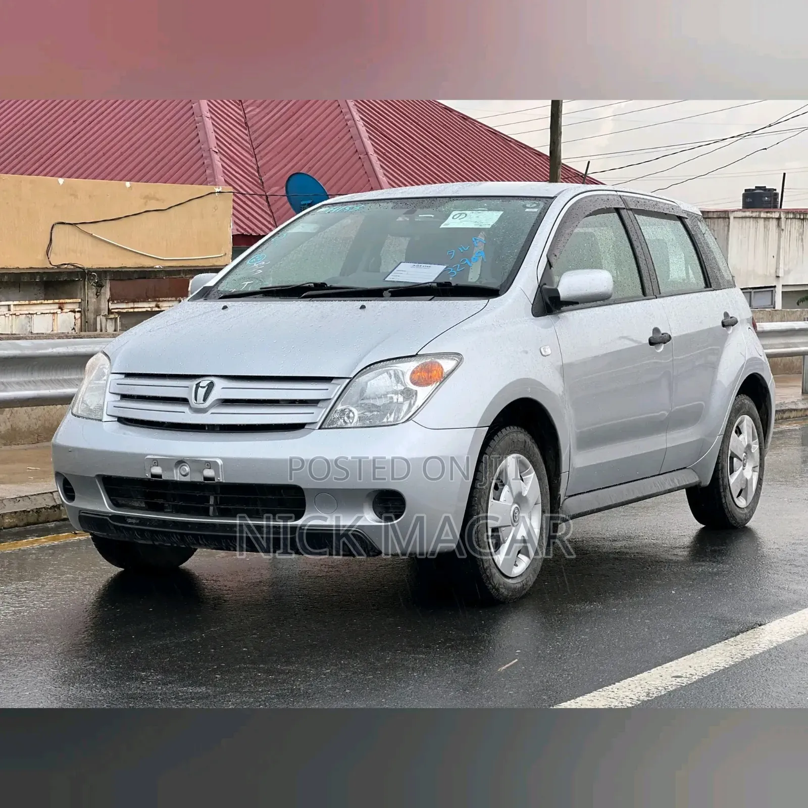 Toyota IST 2005 Silver