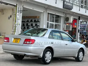 Toyota Carina 2000 Silver