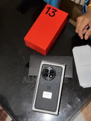 New OnePlus 13 512 GB Black