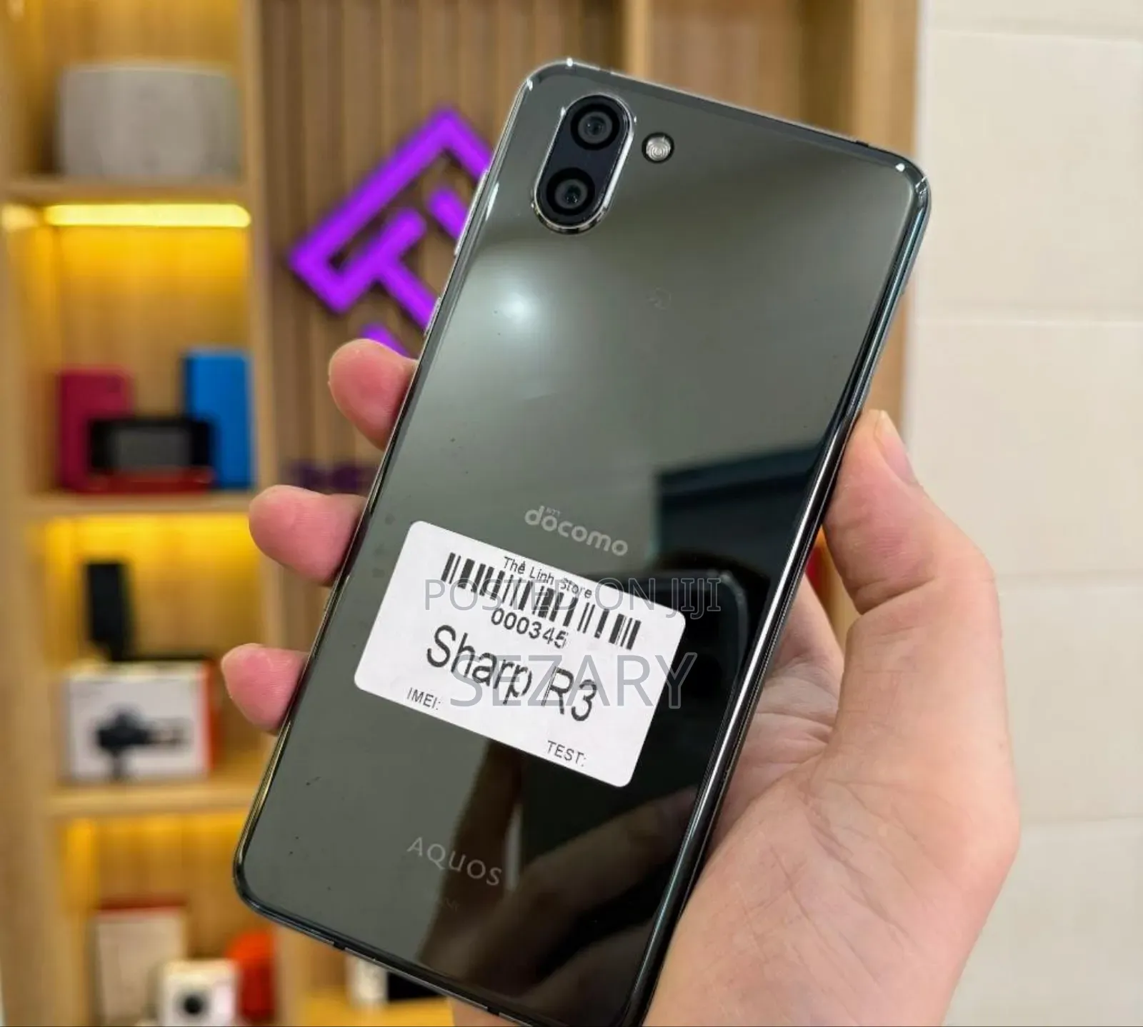 Sharp Aquos R3 128 GB Black