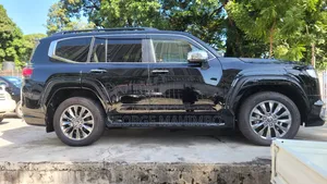 Toyota Land Cruiser 2023 Black