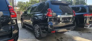 Toyota Land Cruiser Prado 2017 Black
