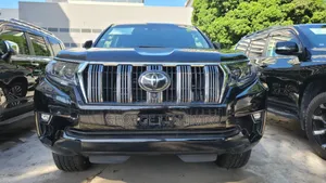 Toyota Land Cruiser Prado 2017 Black