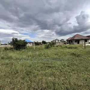 Kiwanja Kinauzwa Mbweni JKT