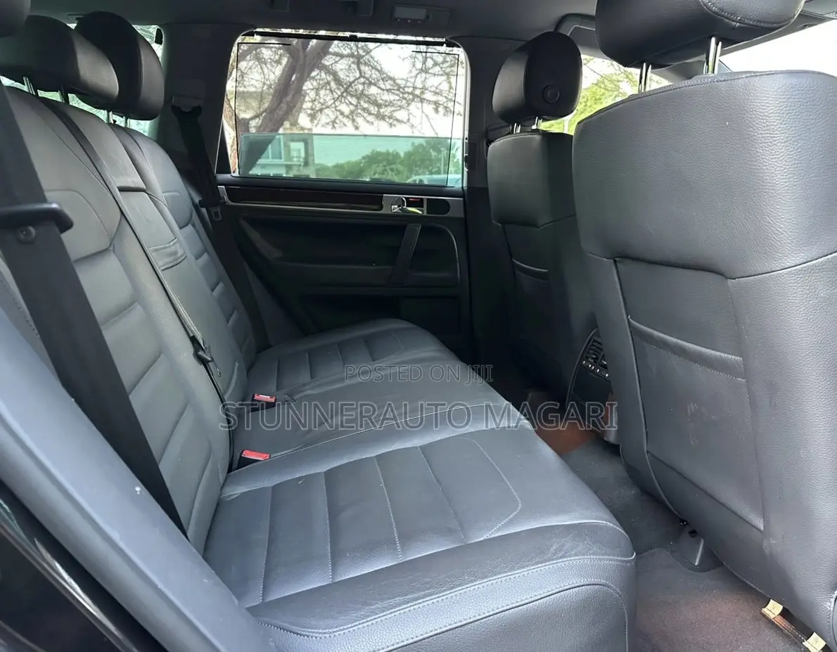 Volkswagen Touareg 2009 Black