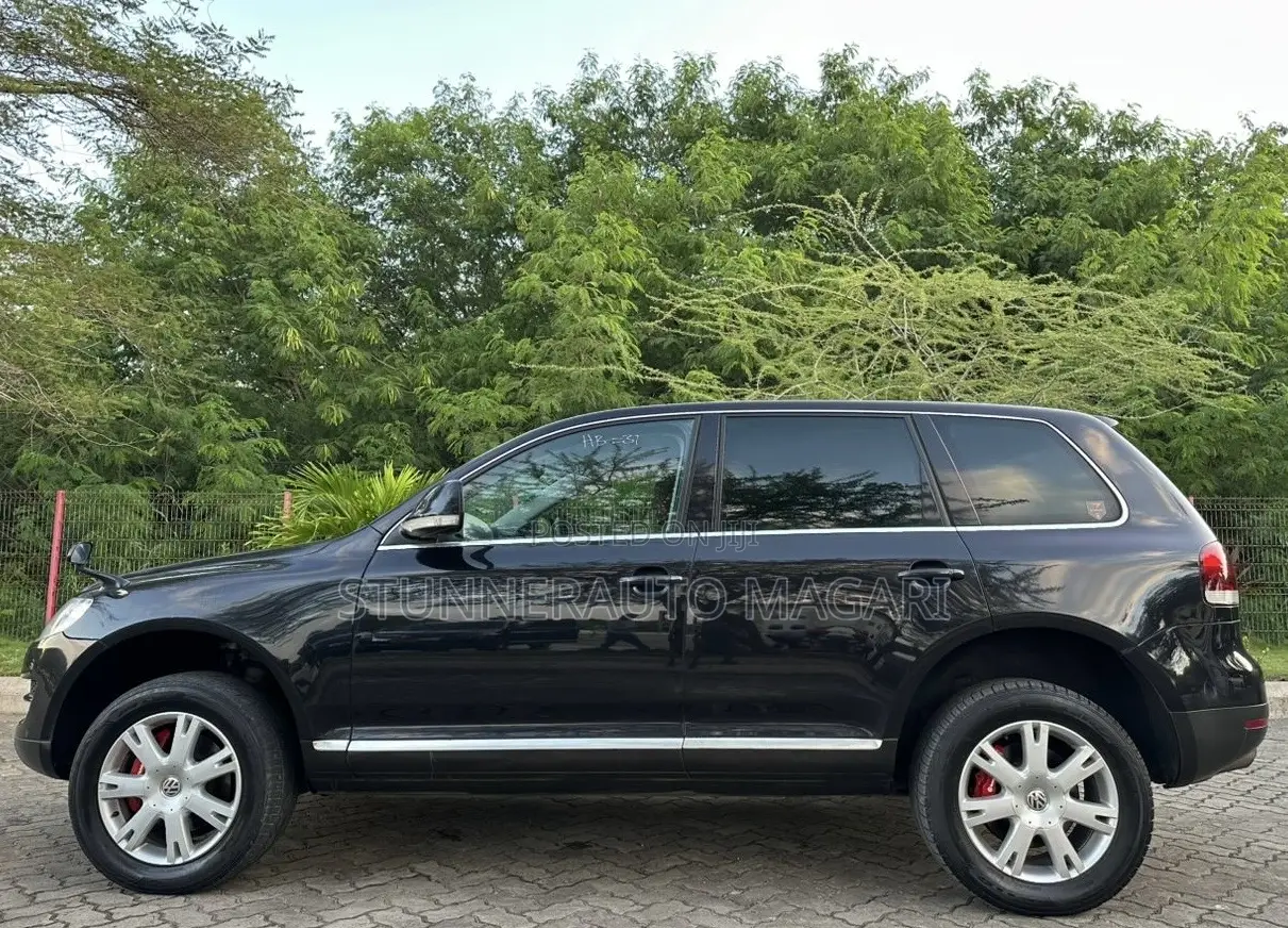 Volkswagen Touareg 2009 Black