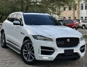 Jaguar F-Pace 2017 White