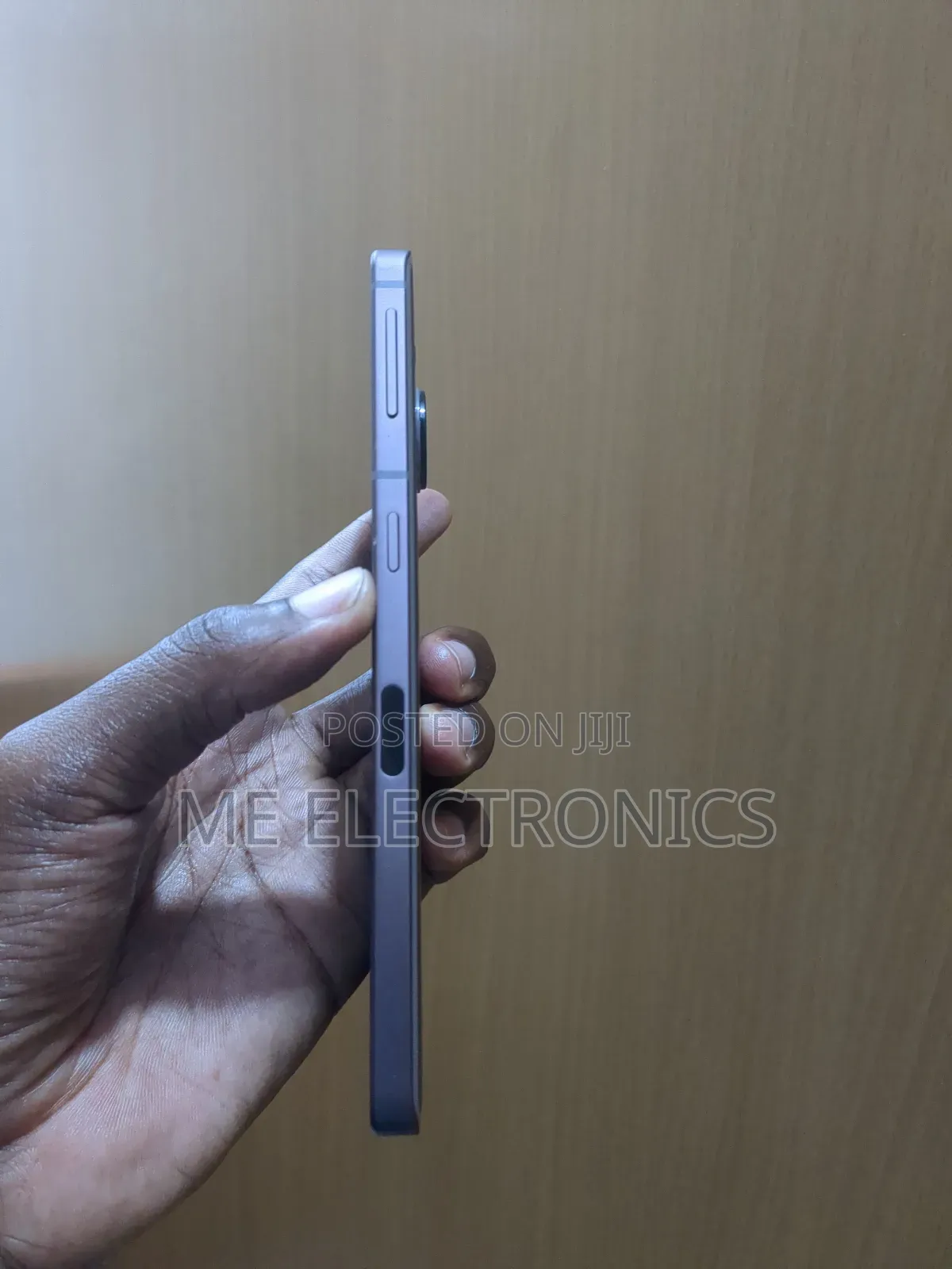 Sharp Aquos sense7 plus 128 GB Silver