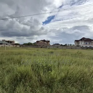 Kiwanja Kinauzwa Mbweni Jkt.! 
