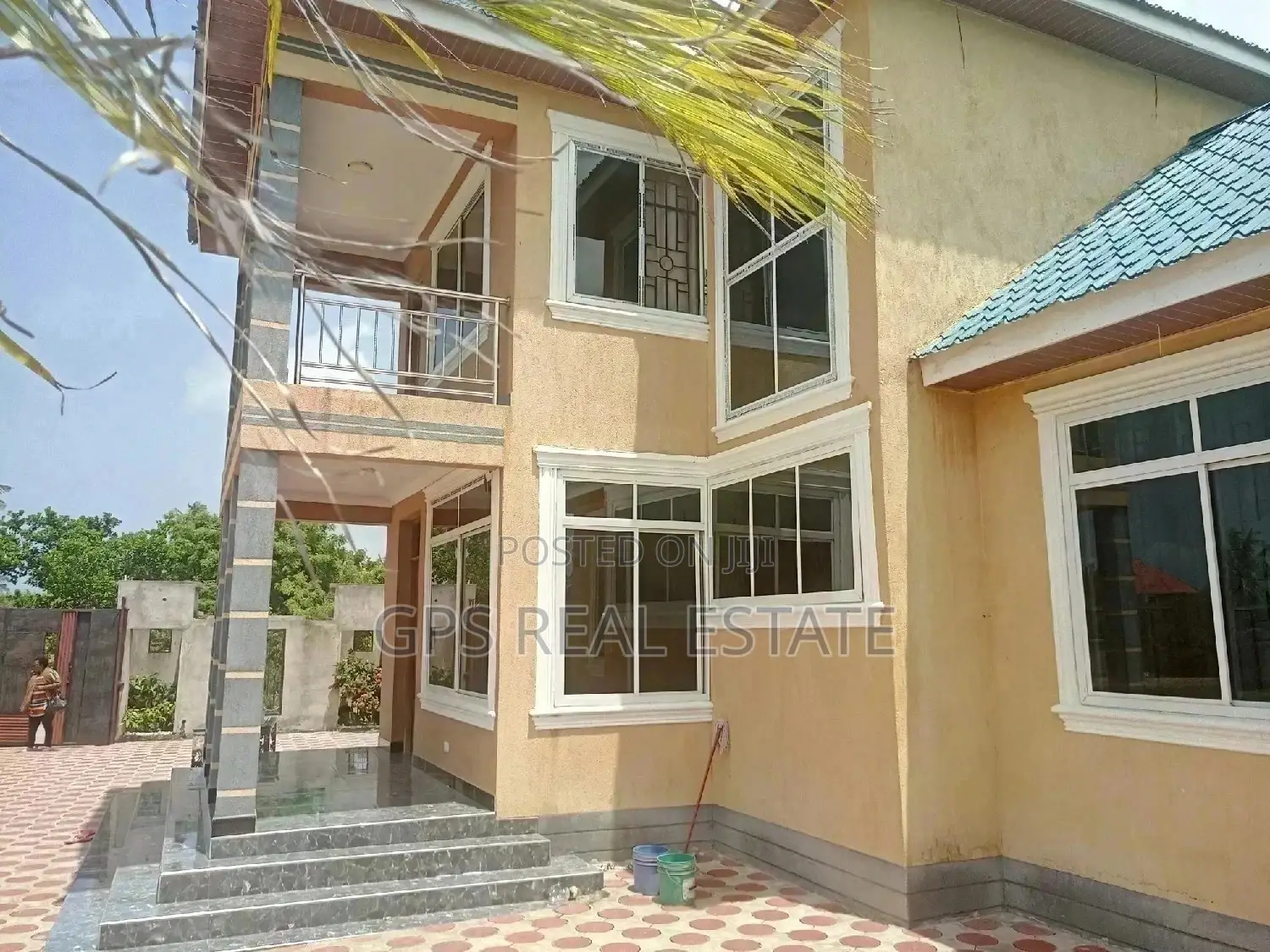 *03 House for Sale