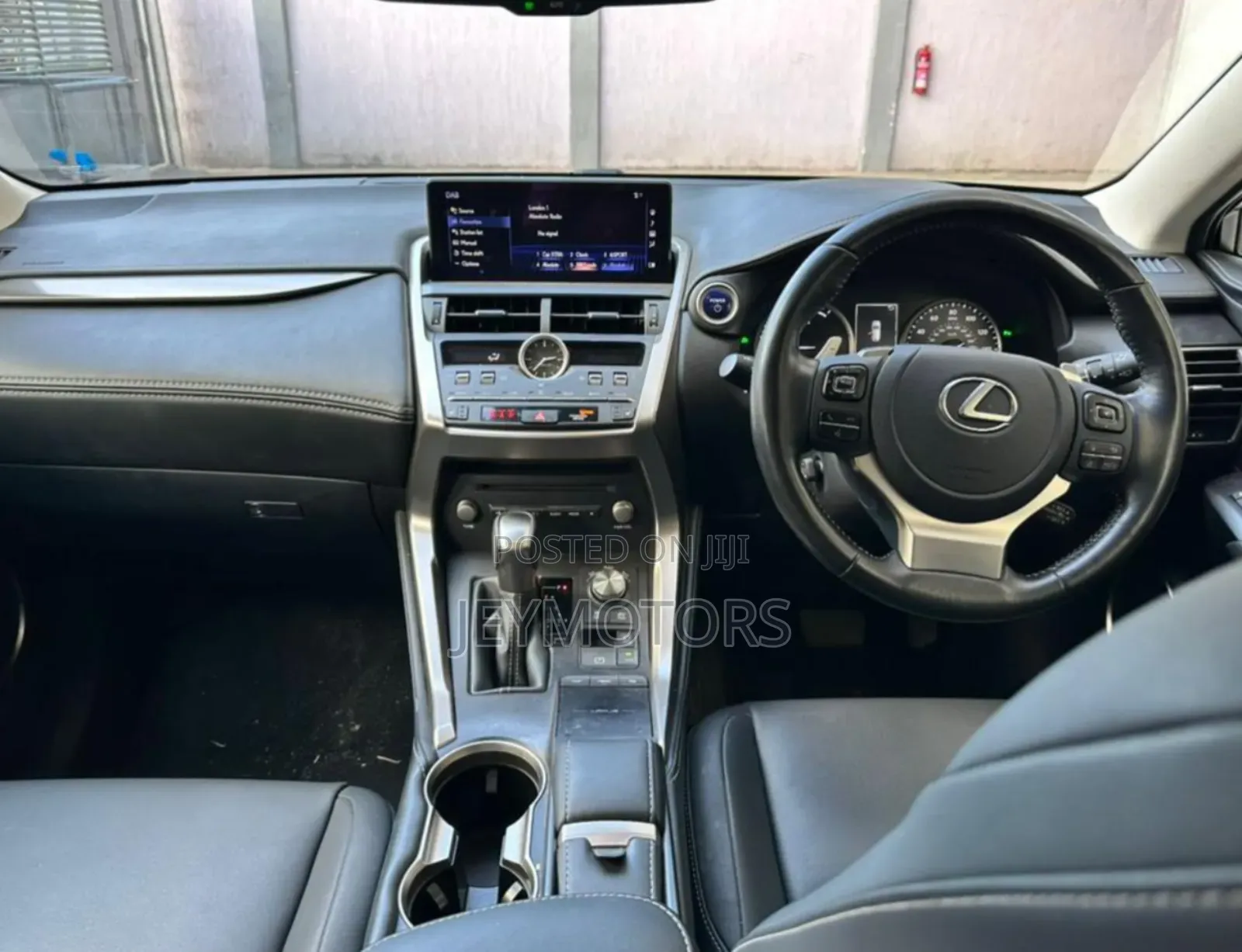 Lexus NX 2019 Silver