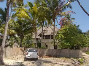 4bdrm Villa in Kusini for sale