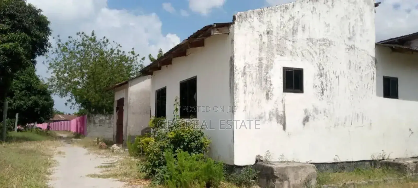 3bdrm House in Majohe Kwa Warioba, Ilala for sale