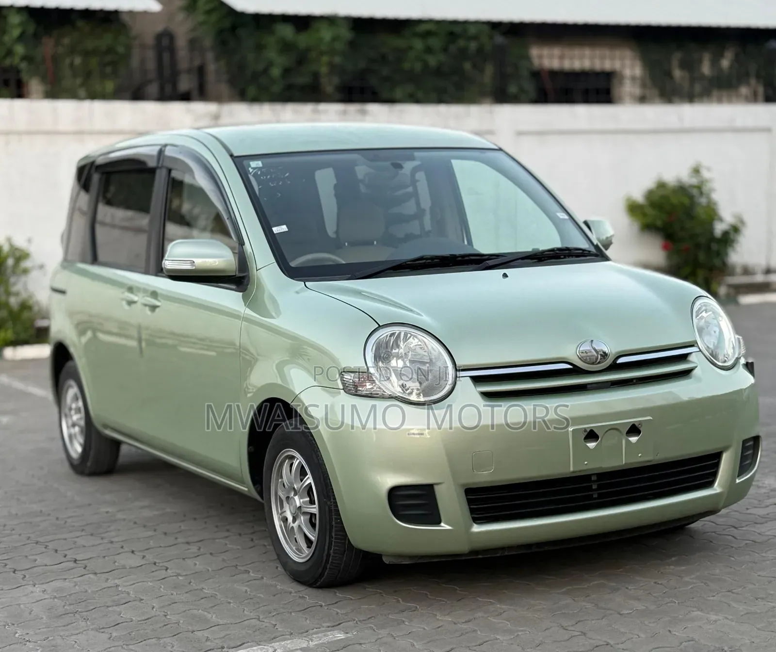 Toyota Sienta 2009 Teal