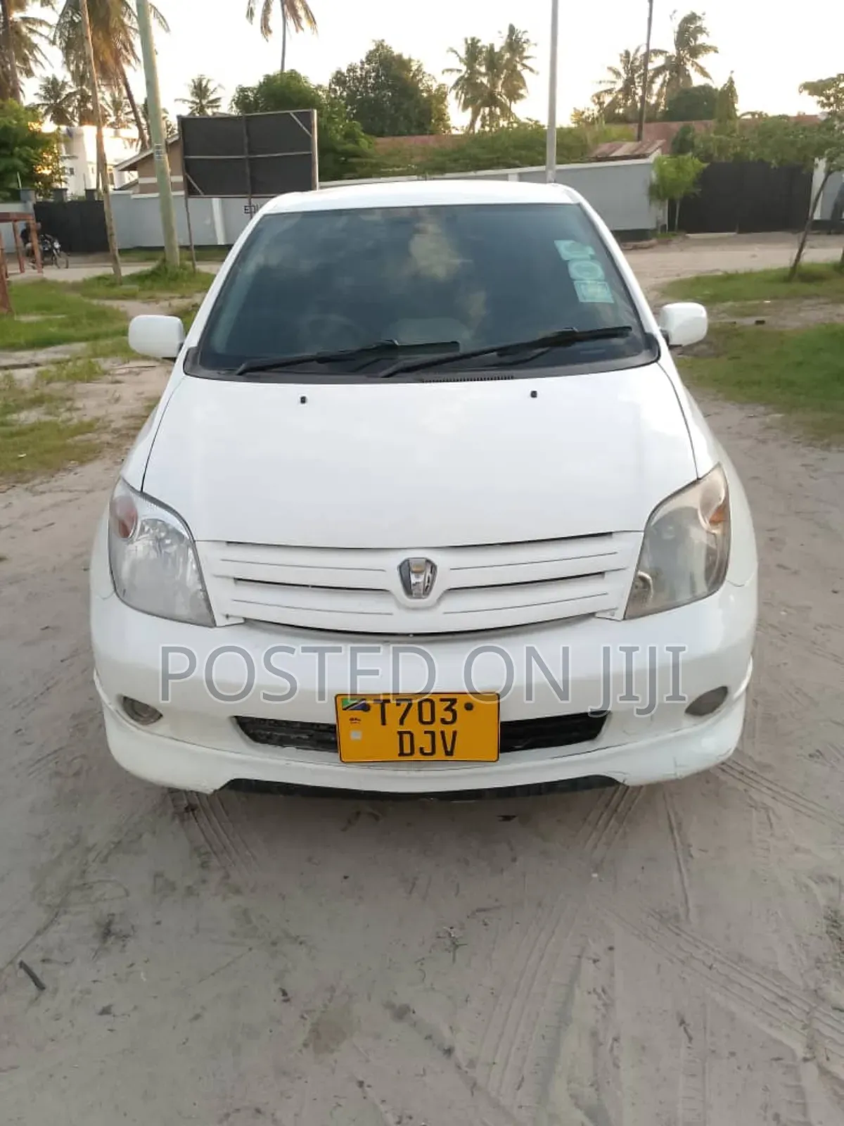 Toyota IST 2003 White