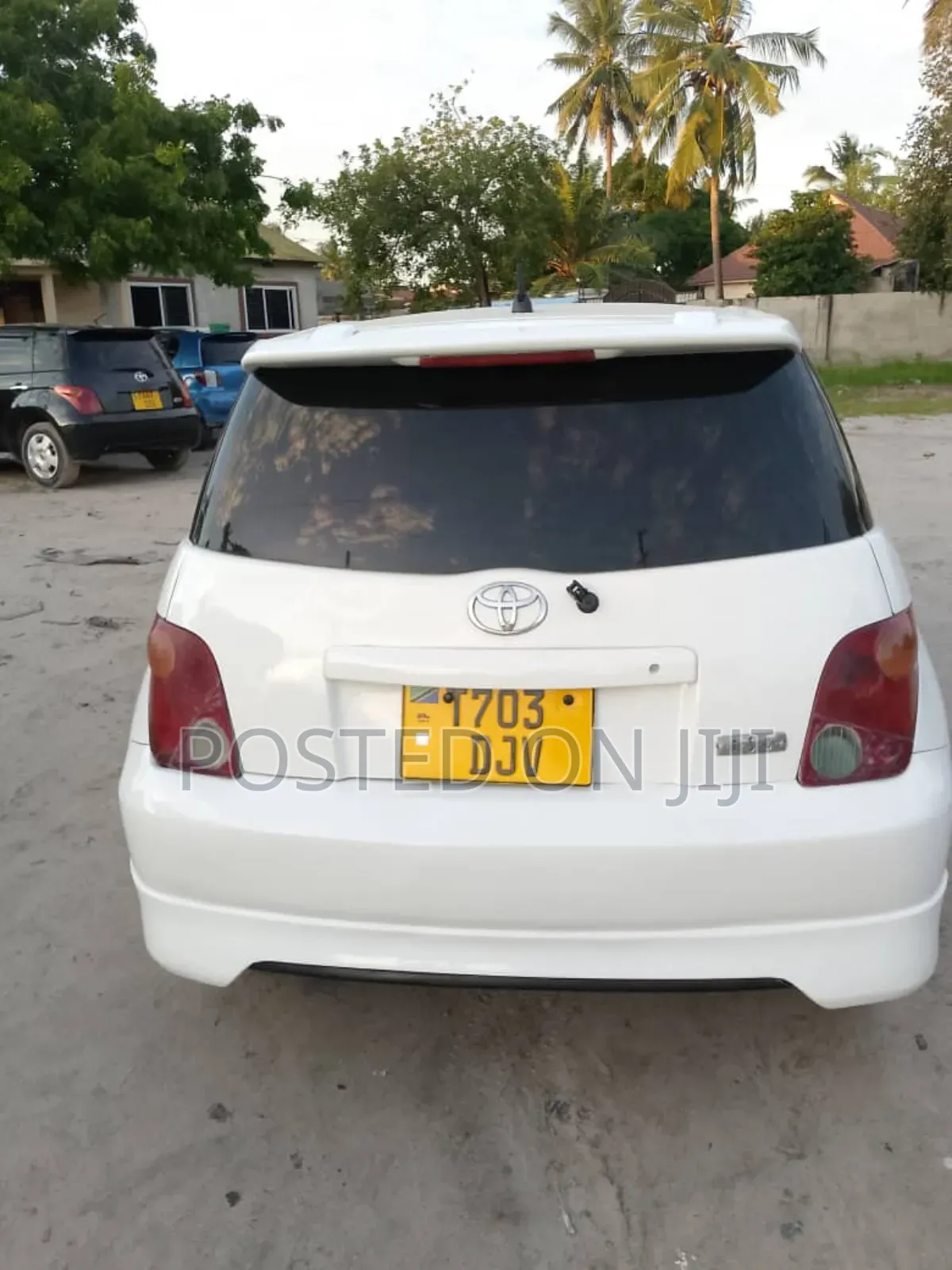 Toyota IST 2003 White