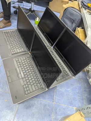 Laptop Dell Latitude 7440 8GB Intel Core I5 SSD 256GB