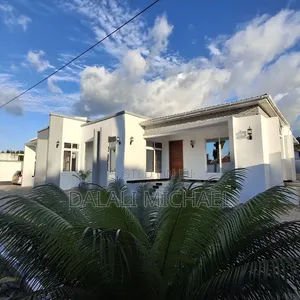 4bdrm House in Mbezibeach for sale
