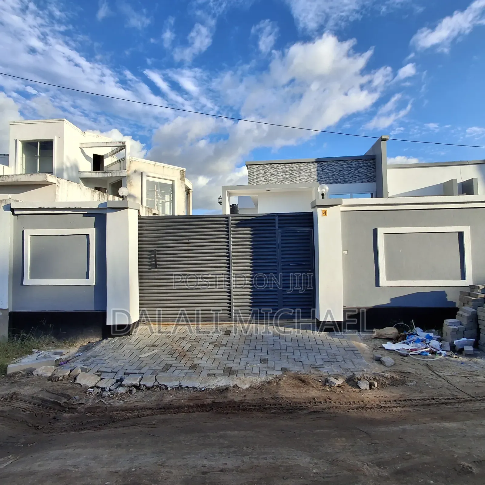 4bdrm House in Mbezibeach for sale